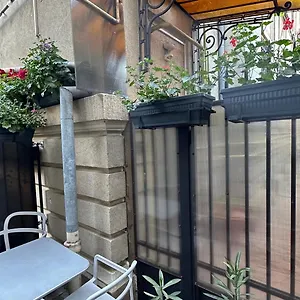 Casa De Povesti - Calea Victoriei Apartament